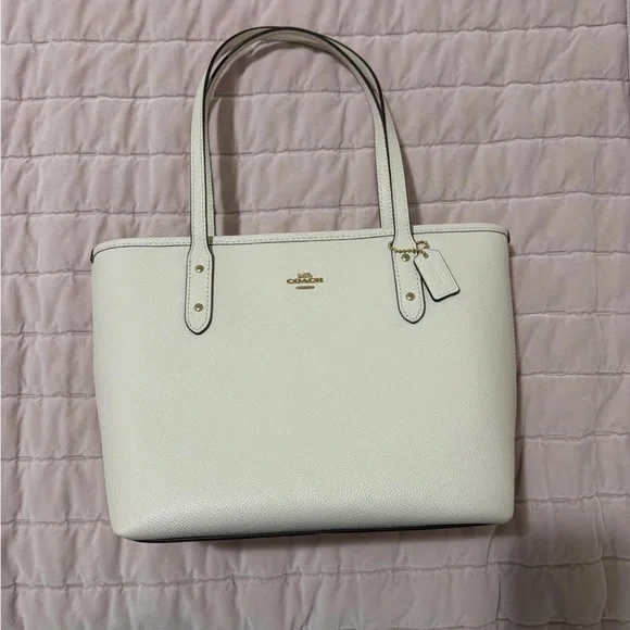 White Coach Mini City Zip leather tote 22967 - Picture 1 of 2